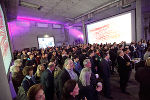 Rund 500 Gäste feierten die Eröffnung des Design Monat 2011