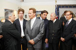 Bundeskanzler Werner Faymann, Patrick und Arnold Schwarzenegger, LH Franz Voves, LH a.D. Josef Krainer und LR Christian Buchmann (v.l.) © kk