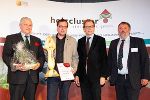 v.l.: AR-Vorsitzender HC Heinz Gach, Gewinner Erfolgsgeschichten Armin Hutter (Hutter acustix), LR Dr. Christian Buchmann, HC und HIZ GF Ing. Joachim Reitbauer.