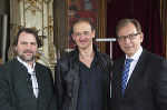 v.l.: Mathis Huber (Intendant des Orchesters), Wolfgang Hattinger (Dirigent), Christian Buchmann (Kulturlandesrat). © Lukas Seirer