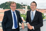 Wirtschaftslandesrat Dr. Christian Buchmann und Ing. Bernhard Puttinger, MBA  (Geschäftsführer ECO WORLD STYRIA)