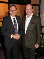 Landesrat Christian Buchmann mit dem neuen Vorsitzenden des SFG-Gesellschafterausschusses Herbert Ritter. © kk