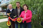 Landesrätin Ursula Lackner mit Bürgermeister Werner Baumann und Gemeinderat Werner Koch.