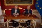 Angelobung in der Hofburg: Der neue steirische Landeshauptmann Mario Kunasek bei Bundespräsident Alexander Van der Bellen © Land Steiermark/Gimpel; Verwendung bei Quellenangabe honorarfrei