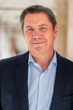 Portraitbild Thomas Purkarthofer